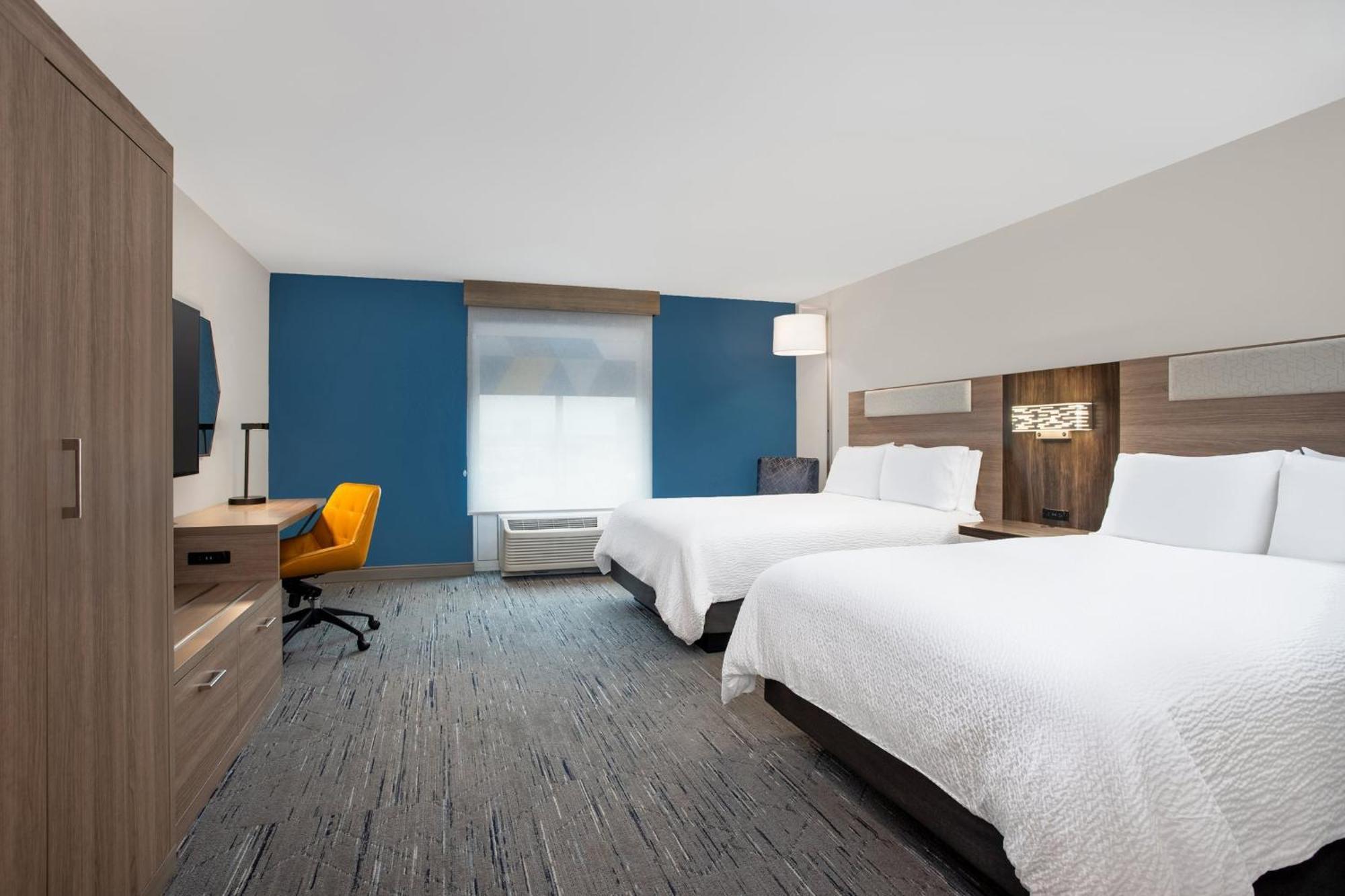 Holiday Inn Express Hotel & Suites Terre Haute By Ihg Buitenkant foto