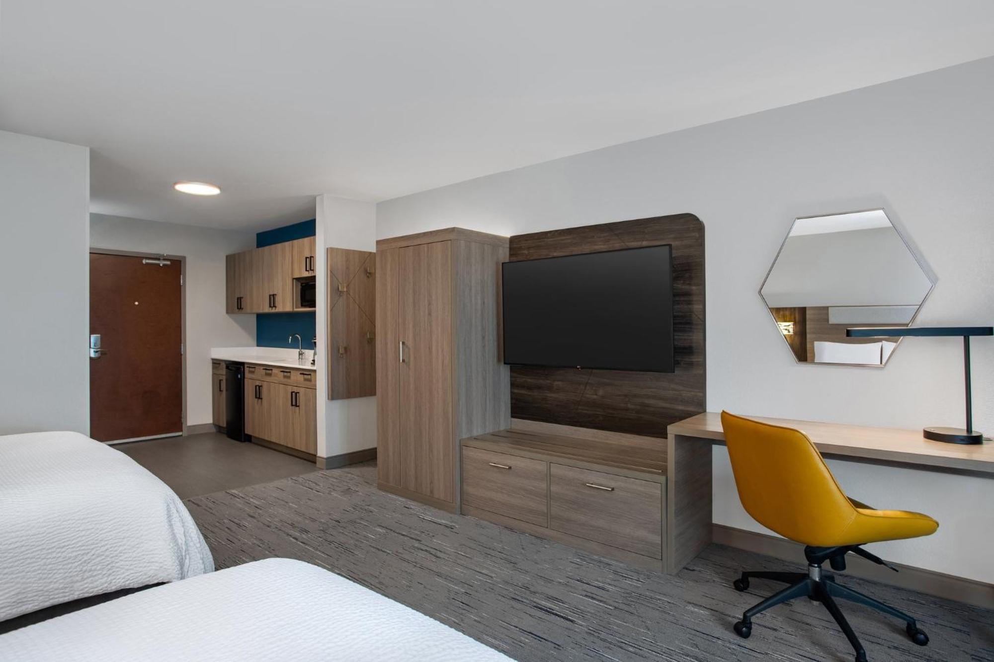Holiday Inn Express Hotel & Suites Terre Haute By Ihg Buitenkant foto