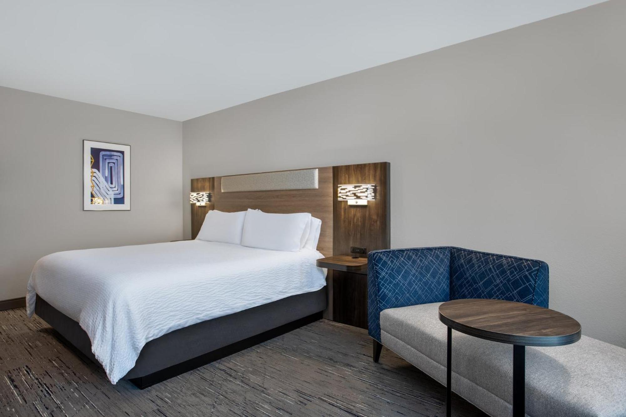 Holiday Inn Express Hotel & Suites Terre Haute By Ihg Buitenkant foto