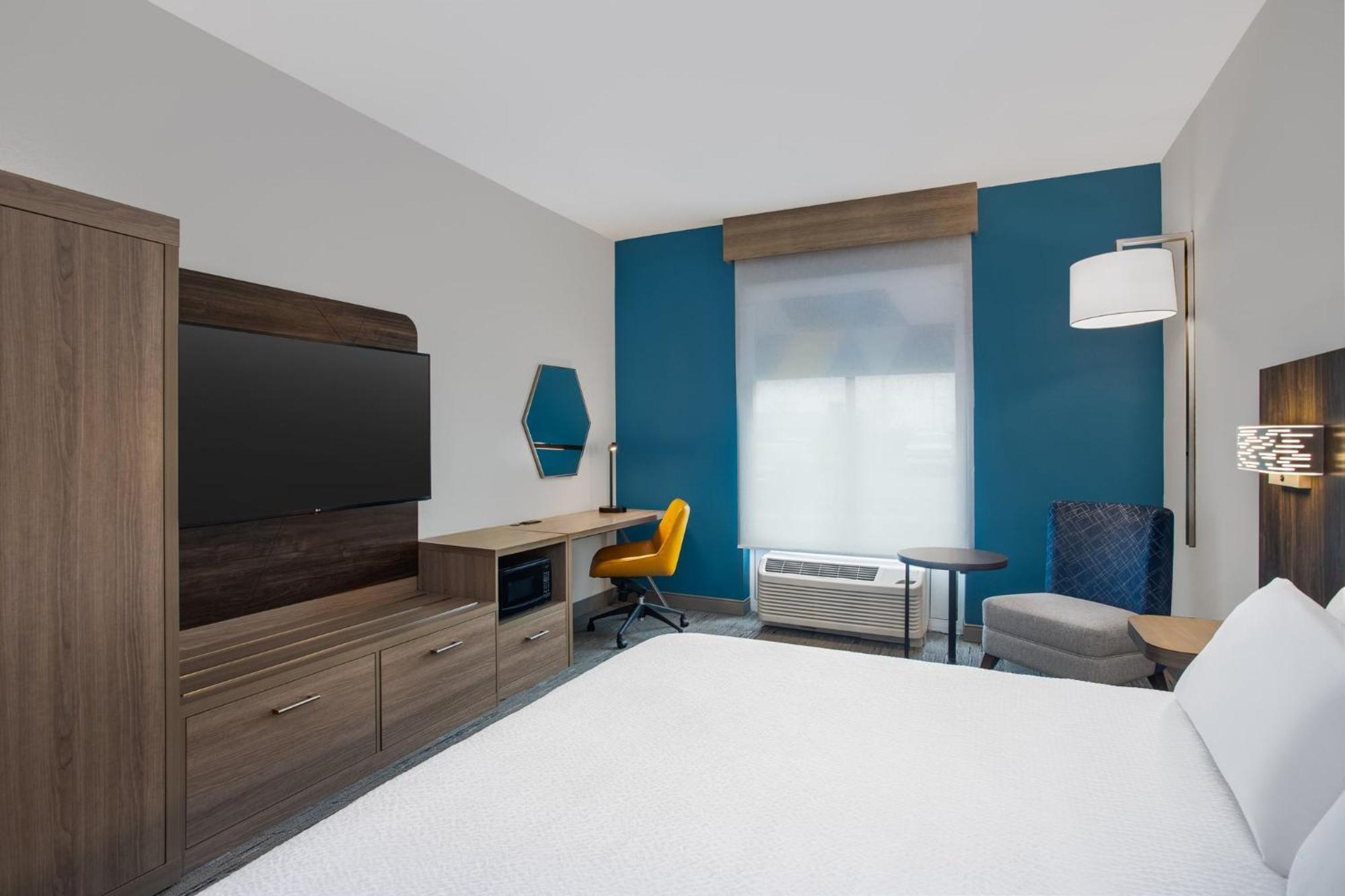 Holiday Inn Express Hotel & Suites Terre Haute By Ihg Buitenkant foto