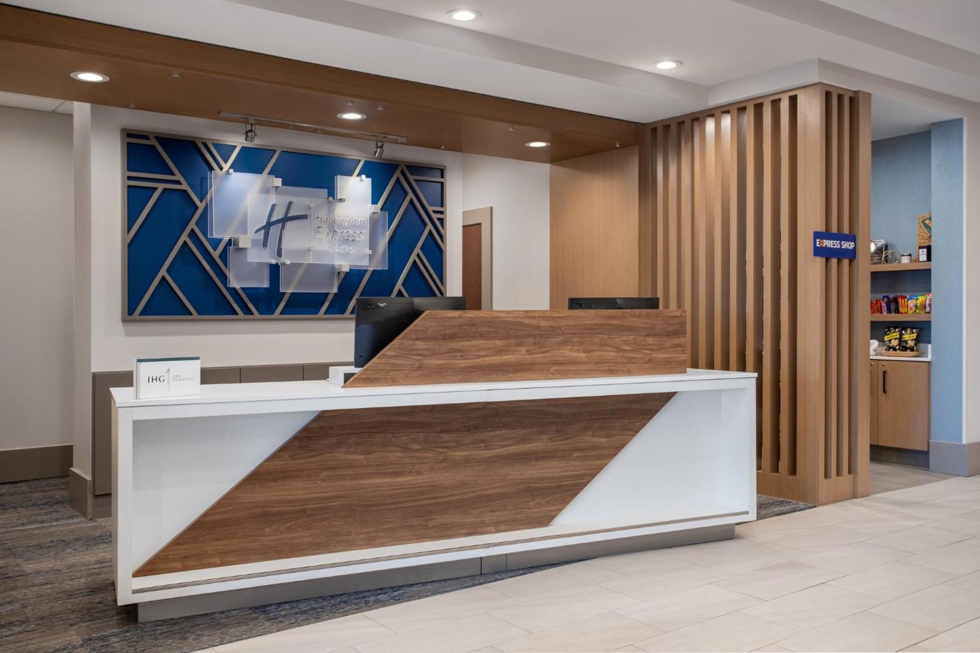 Holiday Inn Express Hotel & Suites Terre Haute By Ihg Buitenkant foto